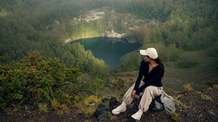 5 Days Flores Adventure