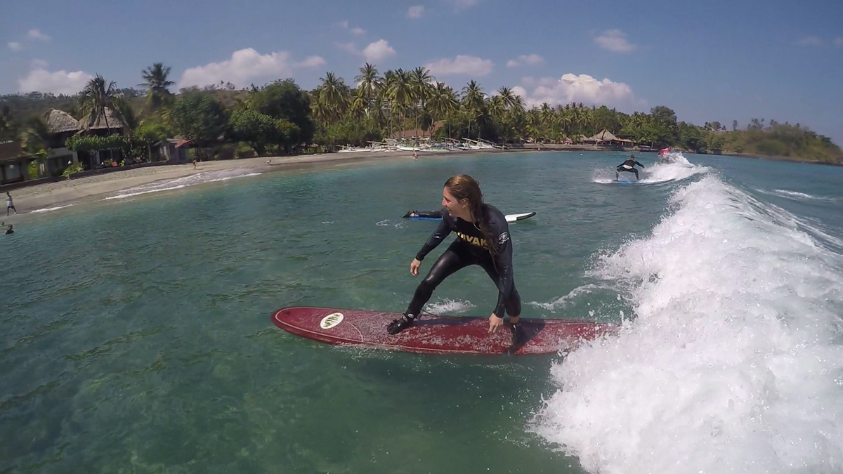 Intermediate surf lesson Senggigi Lombok